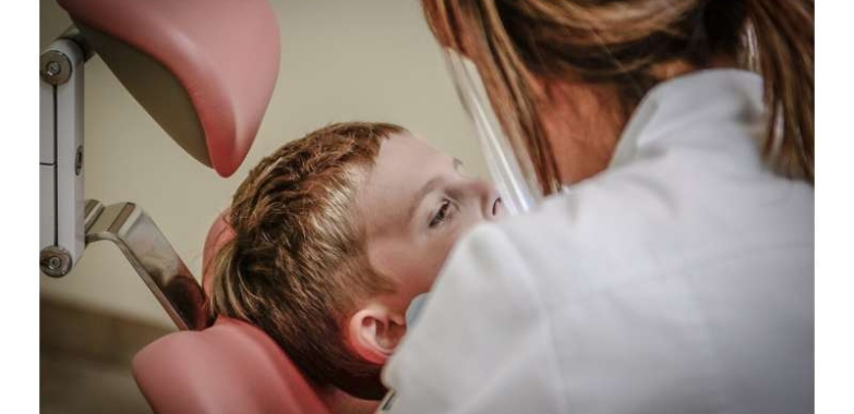 One in 5 medical doctors in Sweden has a physician mother or father
