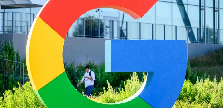 Google Says Trump’s Truth Social Must Scrub Violent Content to Join Play Store