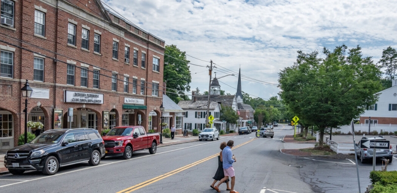 Bedford, N.Y.: History, Horse Farms and Sprawling Estates