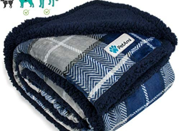 PetAmi Dog Blanket, Plaid Sherpa Dog Blanket | Plush, Reversible, Warm Pet Blanket for Dog Bed, Couch, Sofa, Car (Navy, 60×80 Inches)