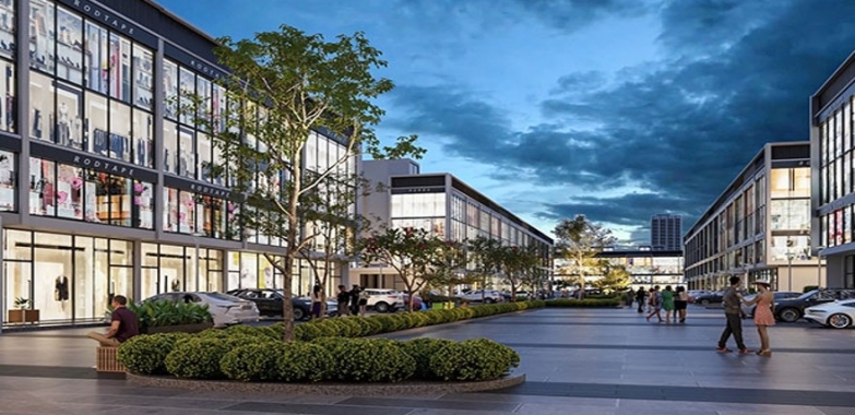 Royal Green Courtyard Shop Cum office