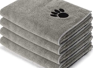 Chumia 4 Pack Pet Grooming Towel Absorbent Dog Towels for Drying Dogs Soft Microfiber Dog Drying Towel Quick Drying Large Dog Bath Towel for Dogs, Cats and Other Pets