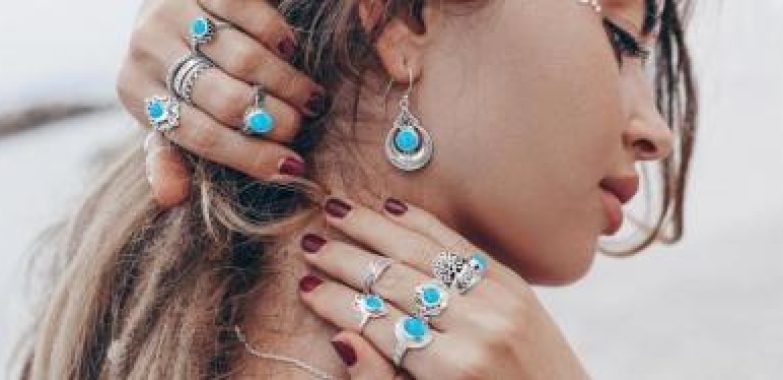 Wear Moldavite Gemstone Born From The Stars (Jaipur, India, Other Countries)