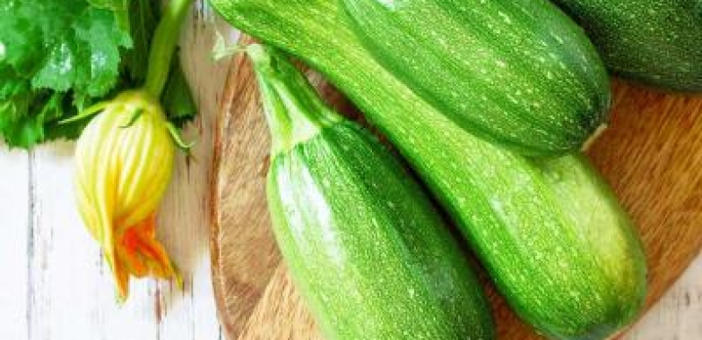 Buy Fresh Green Zucchini in Delhi NCR | Inhydrogreens (Noida, India, Other Countries)