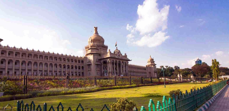 Discover best deals on Boston to Bengaluru flight at Travelolog.com