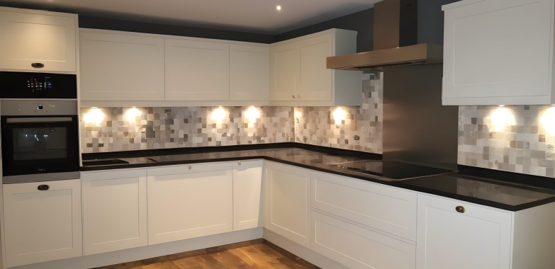 Hire Kitchen Companies in Ashford for Kitchen Makeovers.