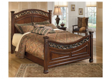 Leahlyn Queen Panel Bed