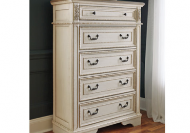 Realyn Chest of Drawers