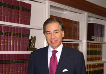 Hiring a professional lawyer for claiming maximum compensation