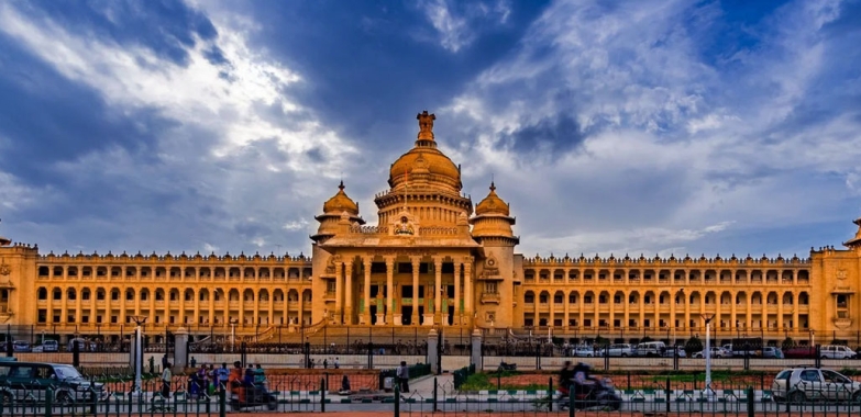 Flight from IAD to Bangalore lowest range | travelolog.com
