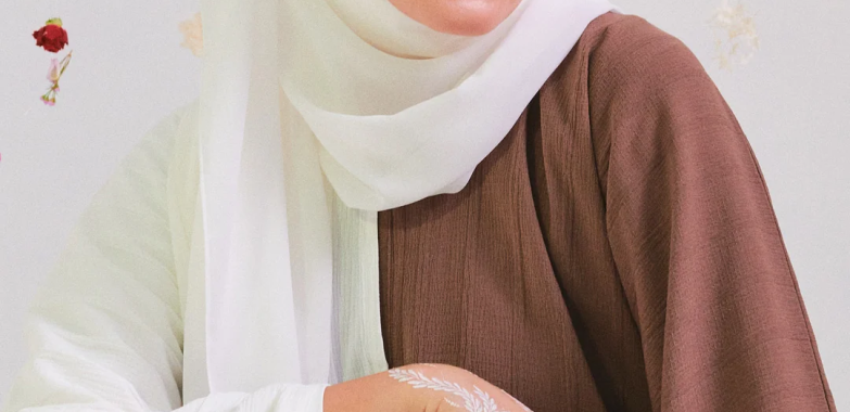 Jumeira Abaya: Elegant and Modest Fashion from Fustann