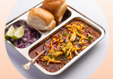 Kolhapuri Misal Pav recipe, How to make Misal Pav