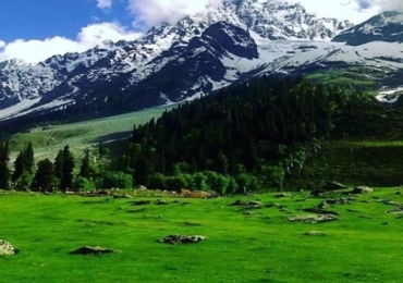 Beautiful progress of tourism in Kashmir fills strategic gaps