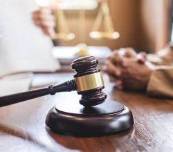 Abogados de Accidentes por Caídas en Chicago | Abogado de Resbalón y Caída