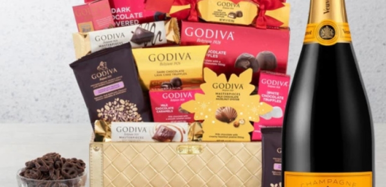 Champagne Gift Basket Delivery Massachusetts | Fast & Secured