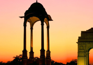 Get Budget-friendly deals to book the cheapest Miami to Delhi flights