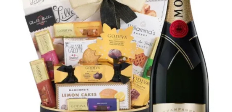 Order and Enjoy Moet Champagne Gift Baskets Online