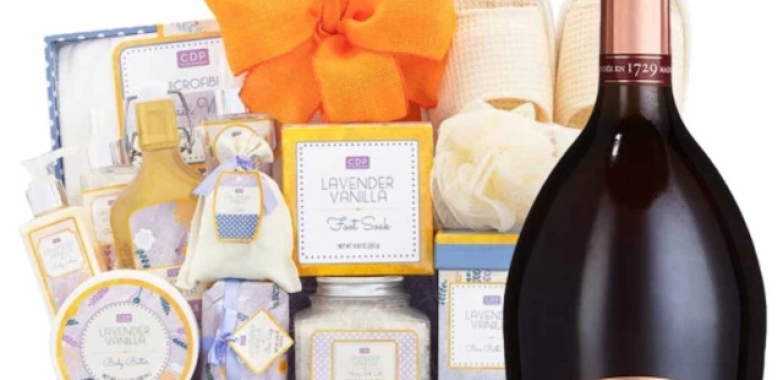 WOMEN’S DAY GIFTS – AT BEST PRICE