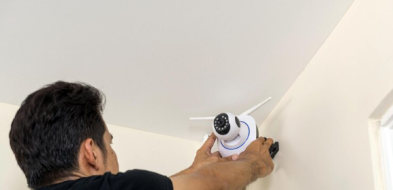 Why Hire Louptech for Home Camera and DoorBell Installation in Vancouver?