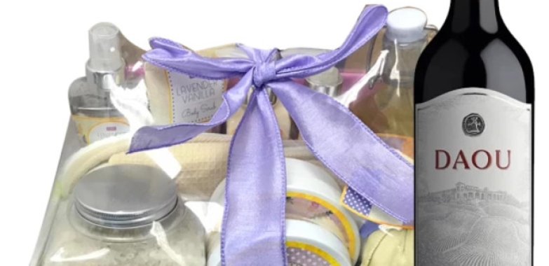 Wine and Spa Gift Baskets – At Best Price