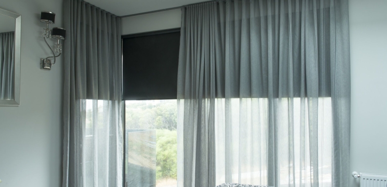 Transform Your Home with selectblinds.ae’s Curtain Installation