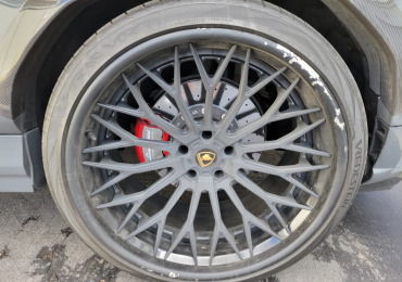 Revive Your Wheels: Expert Curb Damage Repair