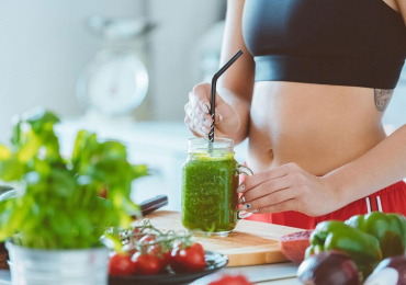 Revitalize Your Health with a Refreshing Juice Cleanse!