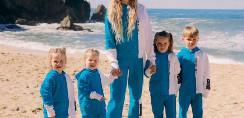 Comfortable Family Outfits for Unforgettable Moments | TWINSIES