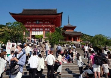 Japan to waive some visa necessities to spice up tourism