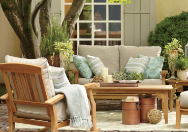 Choose Stunning and Comfortable Outdoor Chairs in UAE